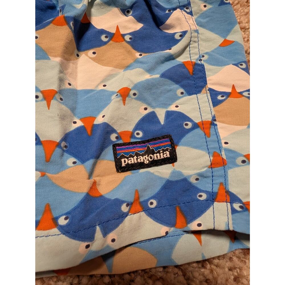 PATAGONIA BABY Boys Blue Bird pattern shorts, size 12 mos.; lightweight - Picture 5 of 6